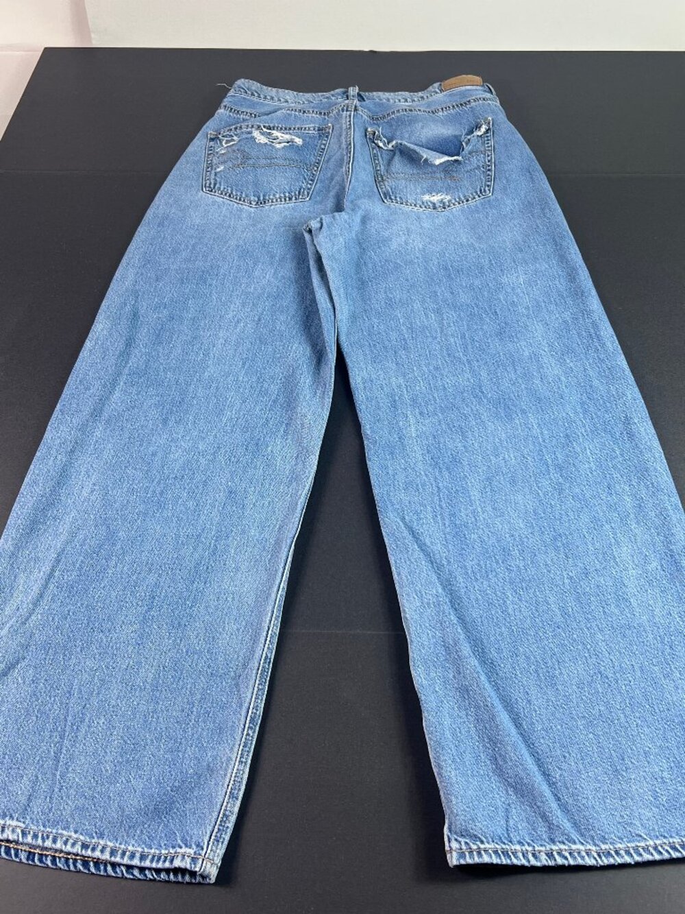 American Eagle Jeans Women's 28x27* Baggy Skater Blue Distressed Denim Tag 4S - Picture 10 of 16
